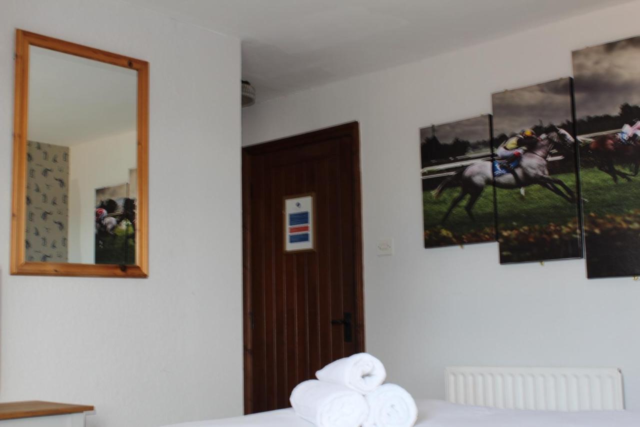 Stukeleys Hotel Great Stukeley Экстерьер фото